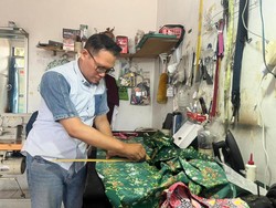 Kisah Penyandang Disabilitas di Pati Tetap Produktif Bangun Usaha Jahit