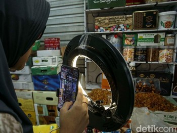 Ketika Biaya Admin Menggerus Napas Penjual