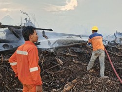 Api di Kobar Meningkat, Hampir 100 Hektare Lahan Terbakar