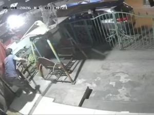 Garong Elpiji Naik Mobilio Curi 14 Tabung dari Toko Sembako di Pasuruan