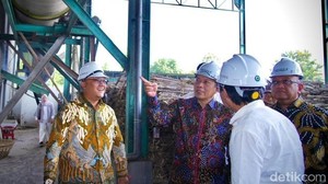 Menkop Ferry Dorong Koperasi Masuk Industri Gula-Bidik Swasembada