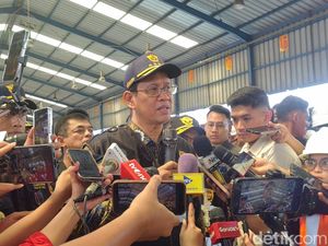 Heboh Sell Indonesia Usai Rupiah-IHSG Loyo, Purbaya Buka Suara