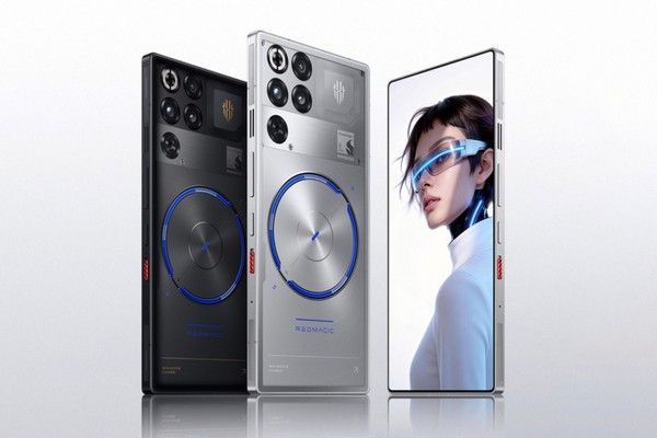 RedMagic 11S Pro+ RedMagic 11S Pro+