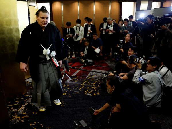 Dari Ukraina ke Panggung Sumo Jepang, Aonishiki Dirayakan Bak Pahlawan