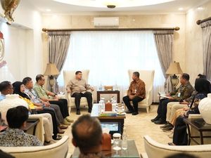 Pemkot Makassar Terima Hibah Aset PIP 8.188 Meter untuk Proyek Stadion Untia
