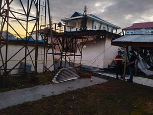 Video 6 Ruangan Gedung FIPP Unima Terbakar, Diduga Dipicu Korsleting
