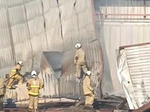 Sudah 10 Jam, Kebakaran Pabrik Kayu di KIC Semarang Belum Padam