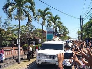 Ibu-ibu di Tabanan Minta Prabowo Turunkan Harga Sembako