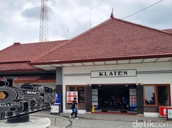 Emak-emak Terjatuh dari KA di Stasiun Klaten