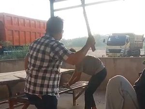 Viral Sopir Truk di Palembang Dipukuli Bosnya, Polisi Langsung Bergerak