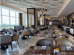 Sarapan Berpanorama Kota di Trans Luxury Surabaya, Promo Sampai 20 Juni
