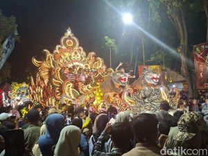 Antusias Warga Sumenep Meriahkan Parade Musik Tong Tong Bulan Bung Karno