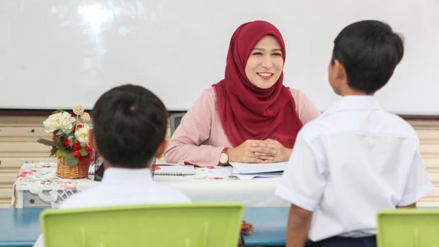 80 Contoh Ucapan Terima Kasih untuk Wali Kelas saat Perpisahan yang Menyentuh Hati