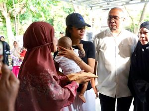 Kunjungi Panti Anak Terlantar, Putri Andre Rosiade Bantu Rp 30 Juta