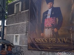 Baliho SISKS PB XIV Mangkubumi Muncul di Delanggu Klaten