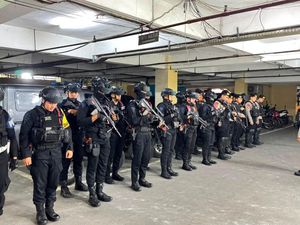 Patroli Brimob Polda Metro Gagalkan Balap Liar di Jaktim Dini Hari
