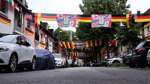 Demam Piala Dunia Menggila! Jalanan di Jerman Disulap Jadi Lautan Bendera