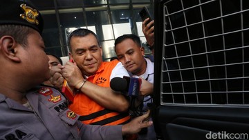 Digelandang ke KPK, Silmy Karim Jalani Pemeriksaan Perdana Kasus Izin Tinggal WNA