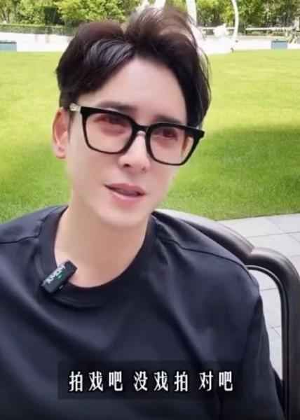 Heboh Aktor 'Scarlet Heart' Menangis saat Live karena Sepi Job Akting