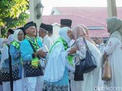 Kloter 30 Jemaah Haji Lamongan Tiba Malam Ini, Simak Alur Jemputnya