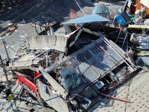 Ngerinya Gempa M 7,7 di Filipina hingga Picu Tsunami di Indonesia