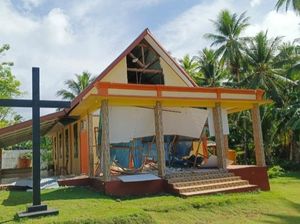 Dampak Gempa M 7,7 Filipina di Sangihe: Rumah-Gereja Rusak, Listrik Padam