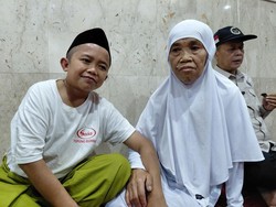 Kisah Mbah Painah Sampai ke Kabah Setelah Menabung 18 Tahun