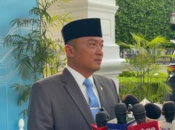 Isu Haji Isam Ditunjuk Jadi Koordinator Penanganan Karhutla Ditepis Istana