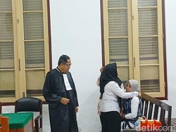 Terbukti Pungli Rp 5 Juta, Anggota Bawaslu Gunungsitoli Divonis 1 Tahun Bui
