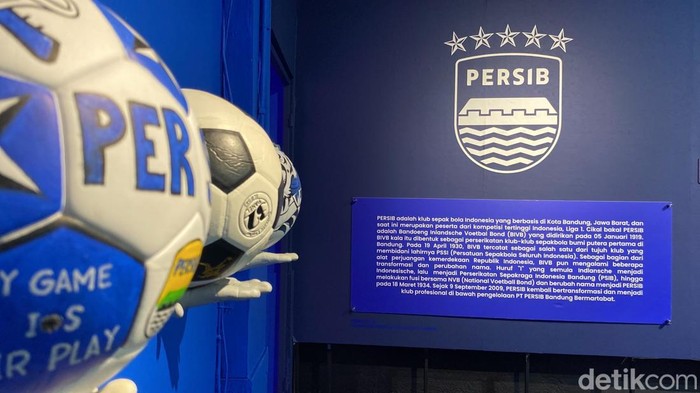 Pameran Cultura PERSIB! di Grey Art Gallery, Jalan Braga, Kota Bandung