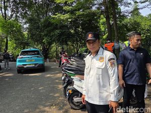 Parkir Liar di Depan RSCM Jakpus Ditertibkan, Jukir Kabur saat Hendak Diamankan