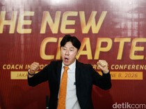 Shin Tae-yong Tegas, tapi Juga Bisa Bercanda