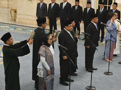 Bingkai Sepekan: Pertamax Naik, Kepala BGN Baru hingga Demo Mahasiswa