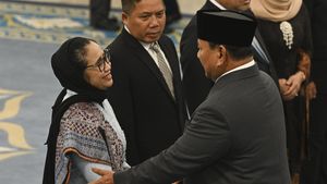 Prabowo Ganti Pucuk Pimpinan BGN, Nanik S. Deyang Resmi Nahkodai Program Gizi Nasional
