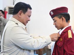 Temui Siswa Sekolah Rakyat, Prabowo: Kalau Diejek, Balas dengan Santun