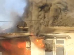 Rumah 2 Lantai di Perum Bumi Citra Fajar Sidoarjo Ludes Terbakar