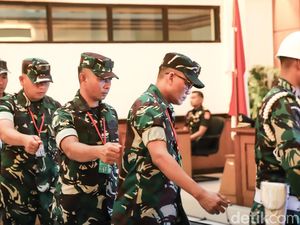 Hukuman Bui dan Pemecatan untuk TNI Penyiram Air Keras ke Andrie Yunus