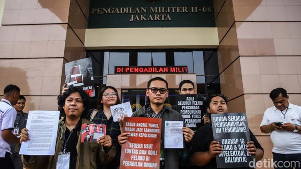 Tim Advokasi Minta Kasus Andrie Yunus Dialihkan ke PN