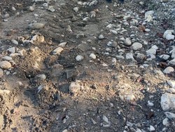 Ngeri, Truk Masuk Lubang Besar gegara Jembatan Putus di Belu NTT