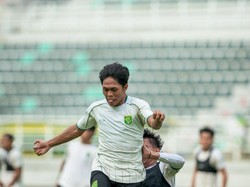 Debut 6 Menit yang Berarti bagi Bek Muda Persebaya Ilham Akbar