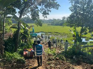 Pembersihan Eceng Gondok Jadi Fokus Pemulihan Sungai Citarum