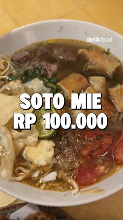 Video: Cicip Soto Mie Sultan Rp 100 Ribuan, Worth It Nggak Ya?