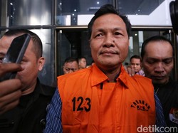Video: Ekspresi Bupati Muara Enim Edison Pakai Rompi Tahanan KPK