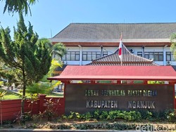 Memperjuangkan Nasib Siswa di Nganjuk yang Tak Terjangkau Zonasi SMA Negeri