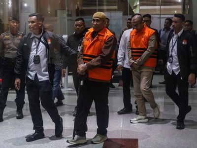 KPK Tahan Dua Tersangka Baru Kasus Korupsi Kuota Haji