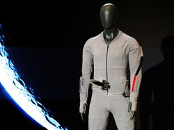 Prada Rambah Industri Antariksa, Rancang Underwear untuk Astronaut NASA