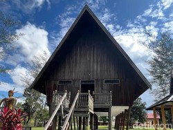 Rumah Betang Jaga Napas Budaya Dayak di Kotawaringin Barat