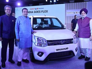 Suzuki Luncurkan Wagon R Bioetanol, Bisa Tenggak Etanol 100%