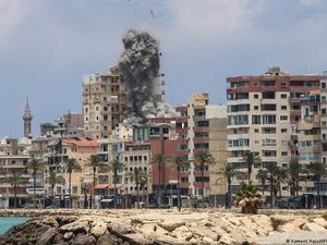 Israel Bombardir Benteng Hizbullah di Beirut, 3 Tewas