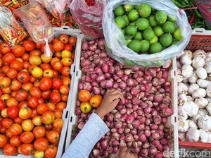 Harga Bawang-Tomat di Mataram Naik, Dolar AS Dituding Jadi Pemicu